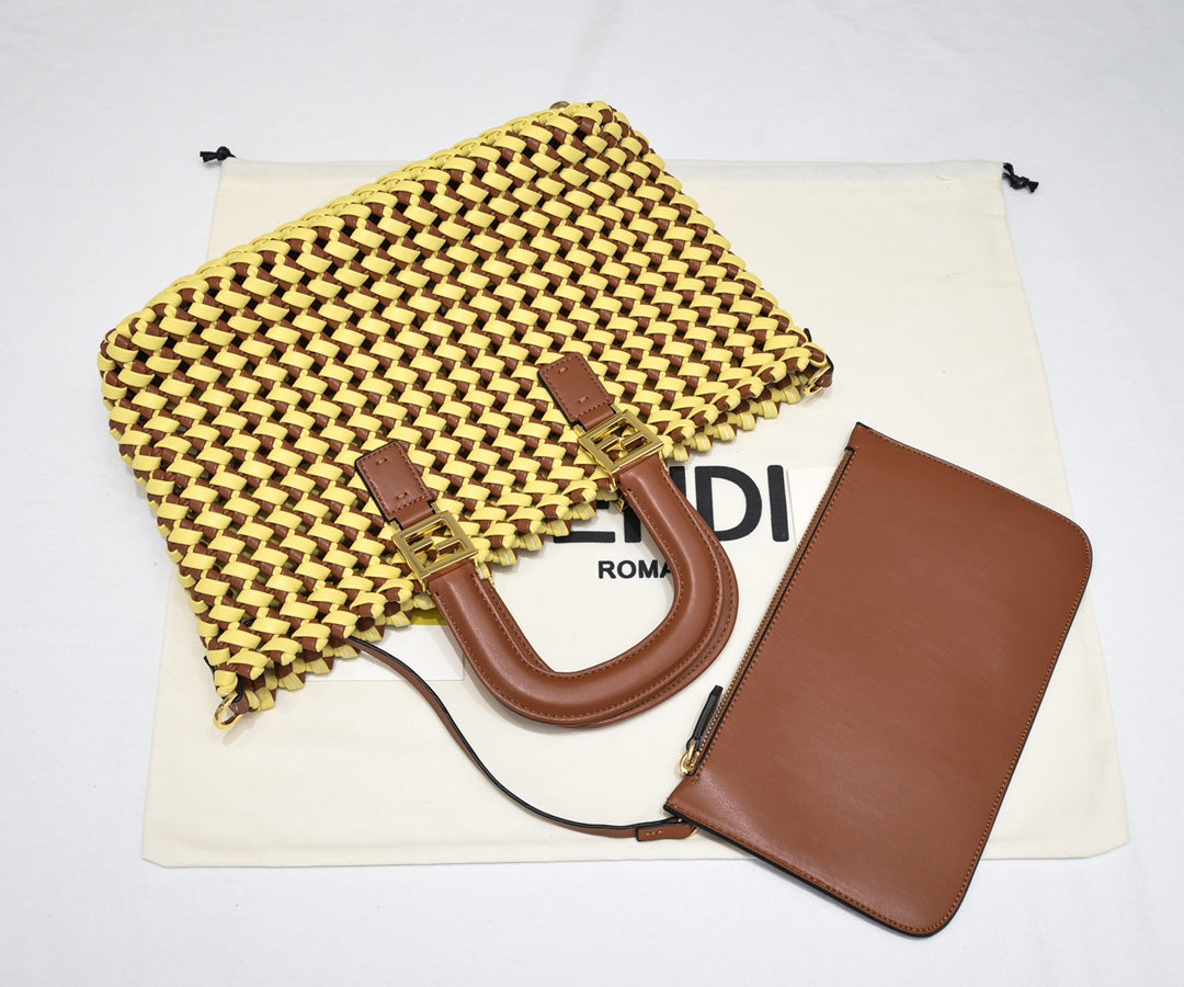 Elite Carryalls