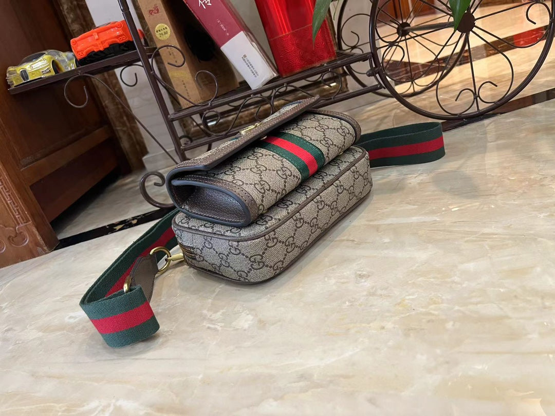Elite Carryalls
