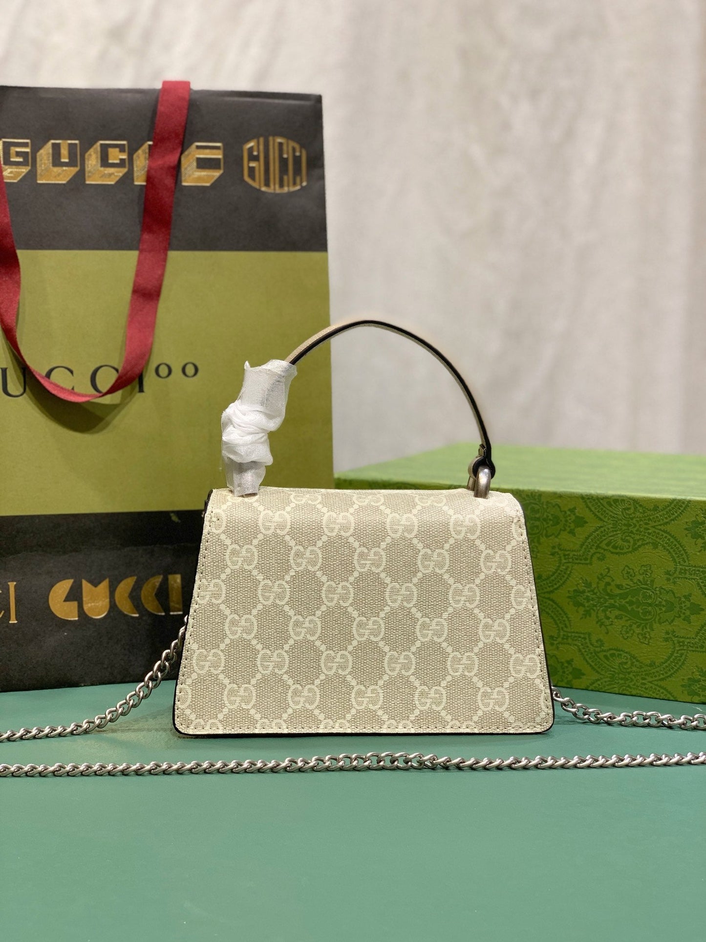 Elite Carryalls