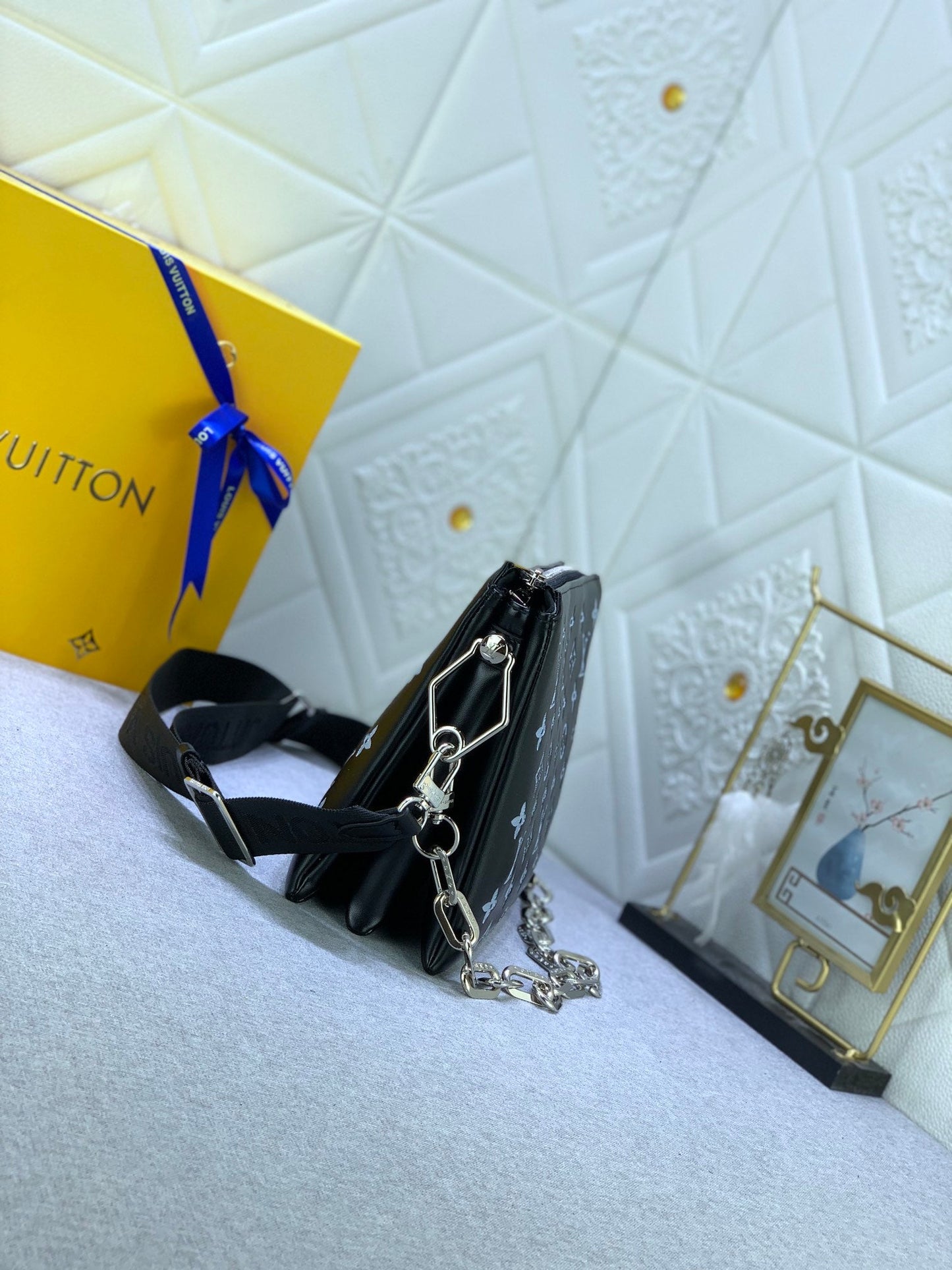 Elite Carryalls