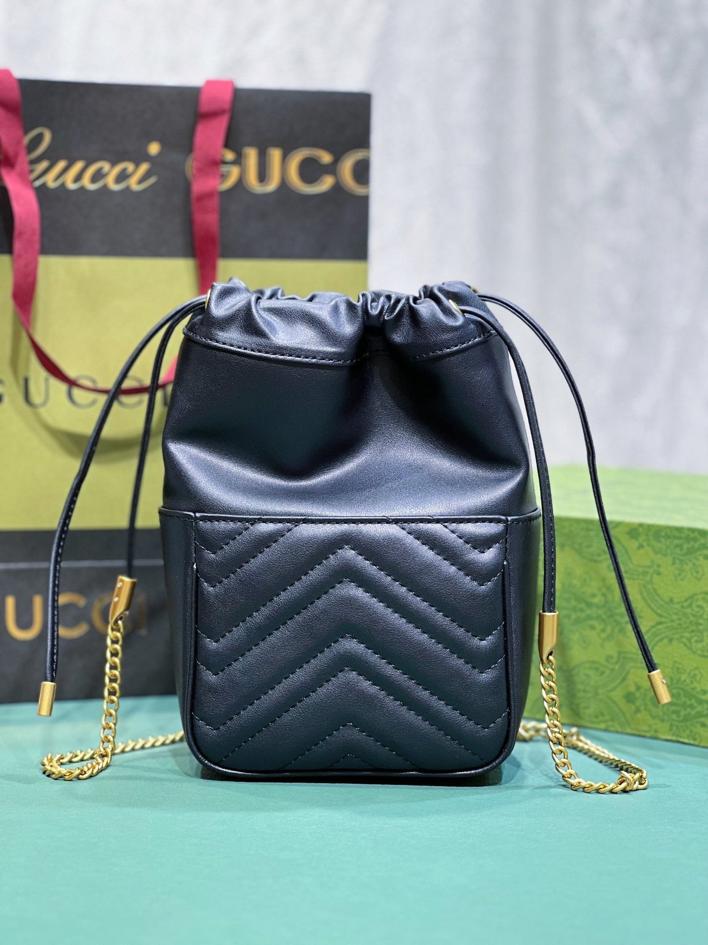 Elite Carryalls