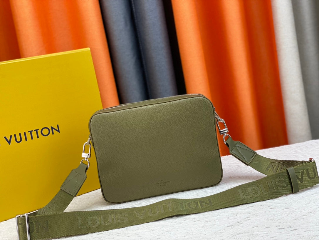Elite Carryalls