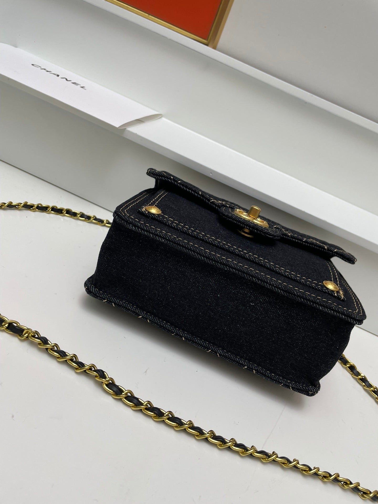 Elite Carryalls