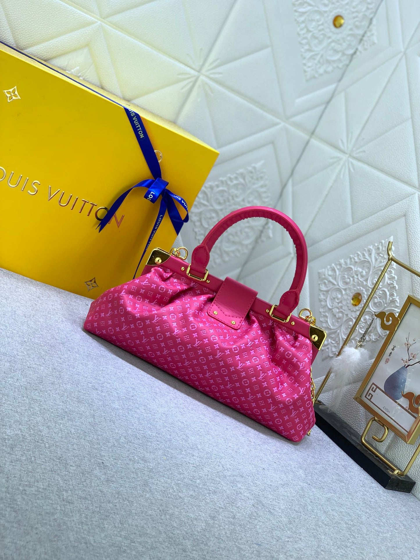 Elite Carryalls