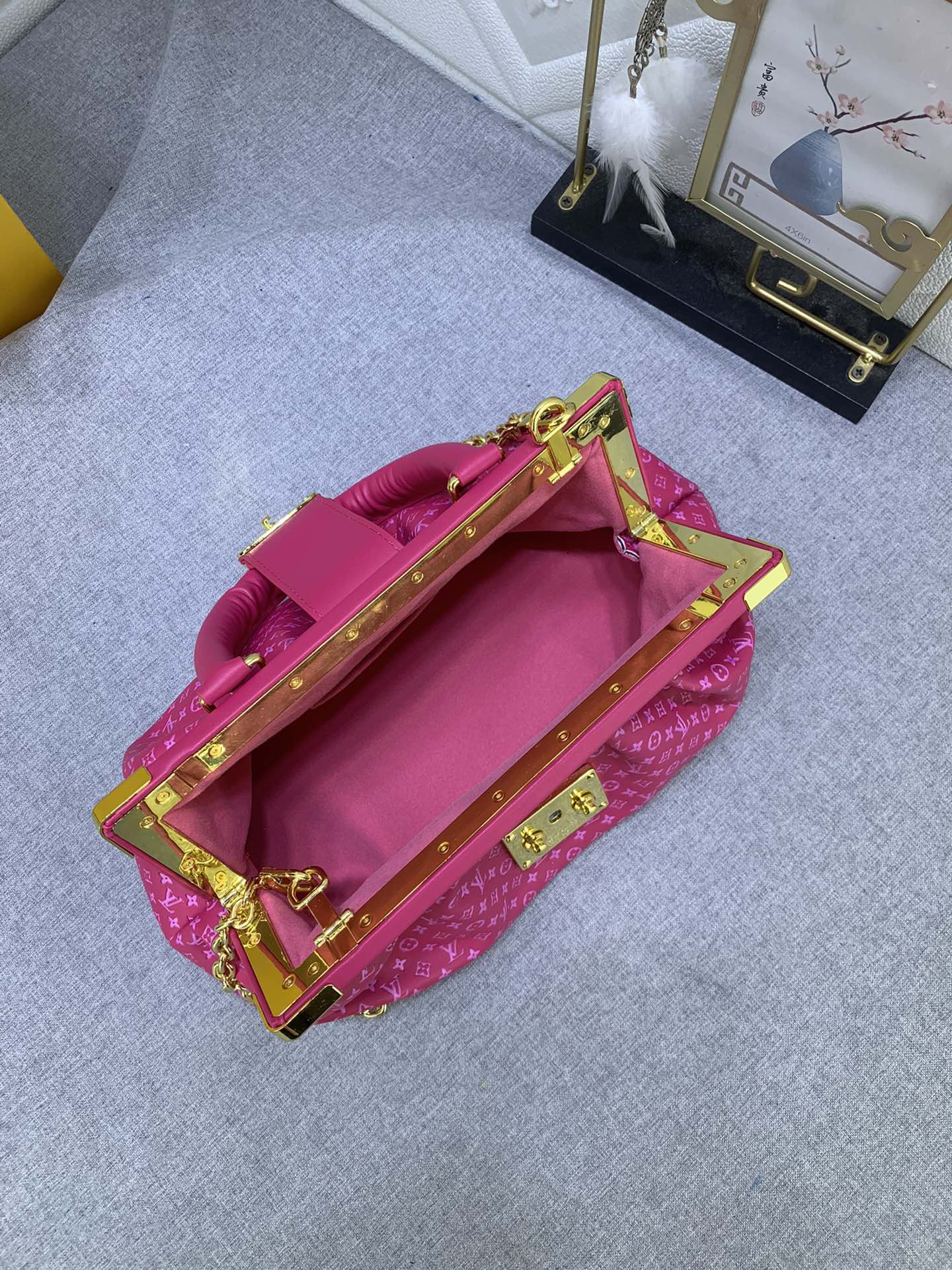 Elite Carryalls