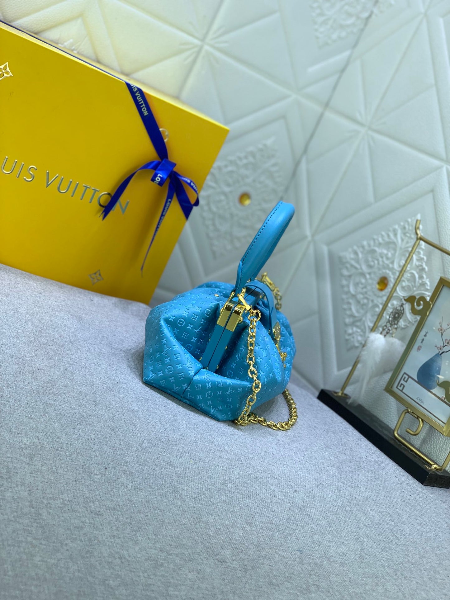 Elite Carryalls