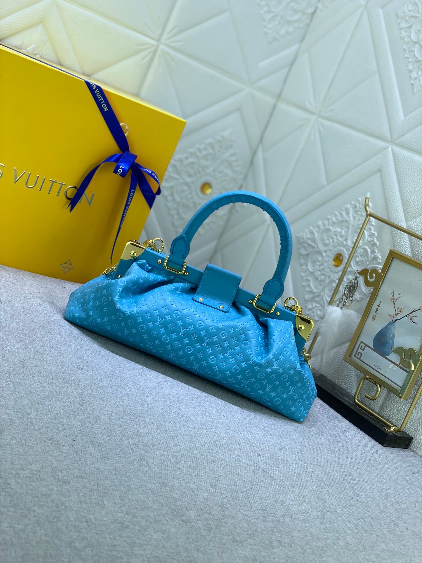 Elite Carryalls