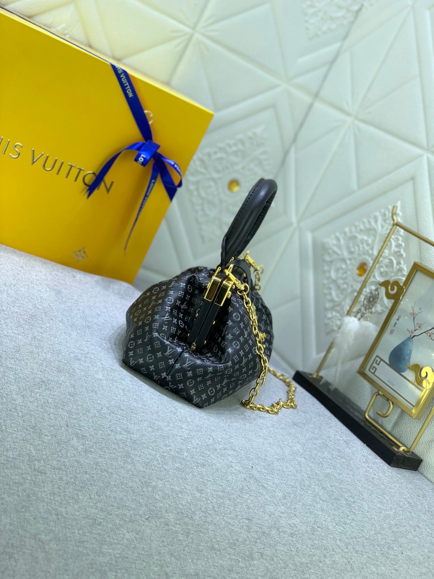 Elite Carryalls