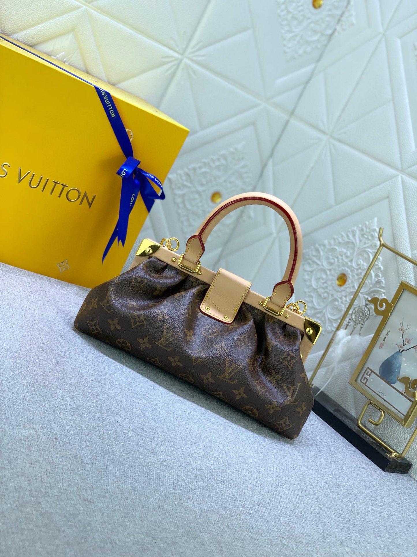 Elite Carryalls