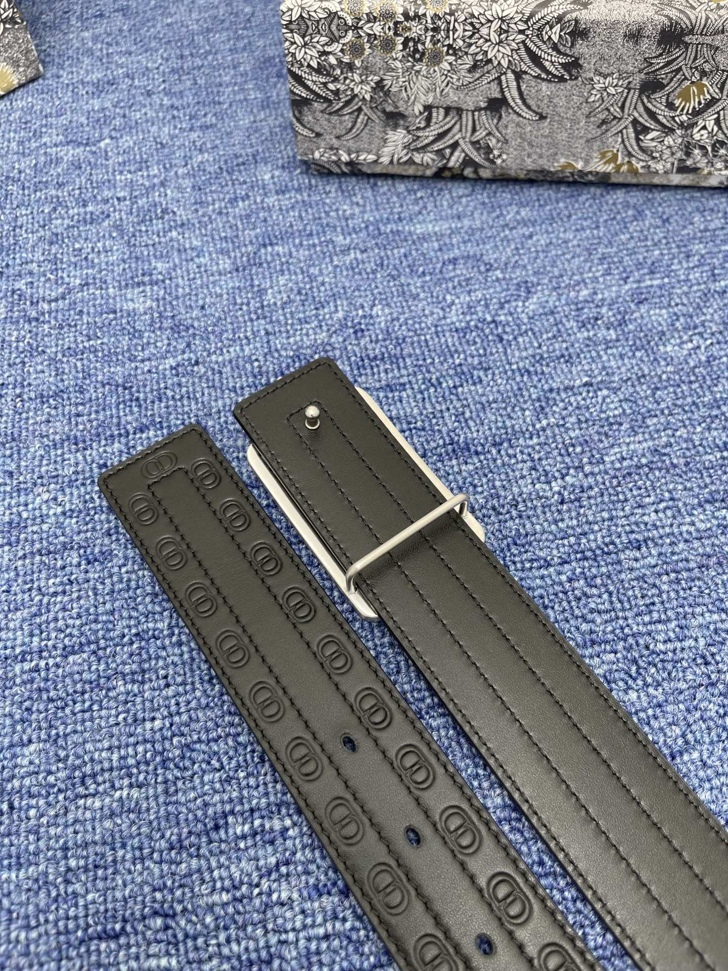 FASHION BELTS
