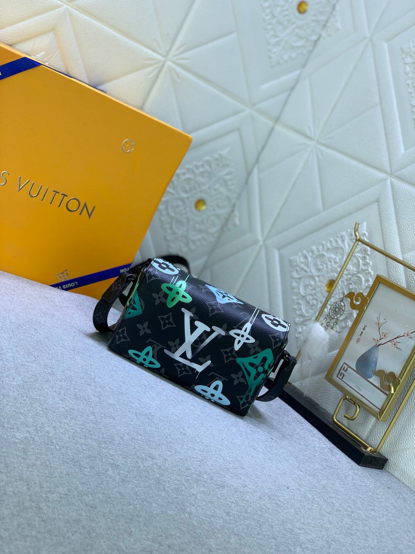 Elite Carryalls