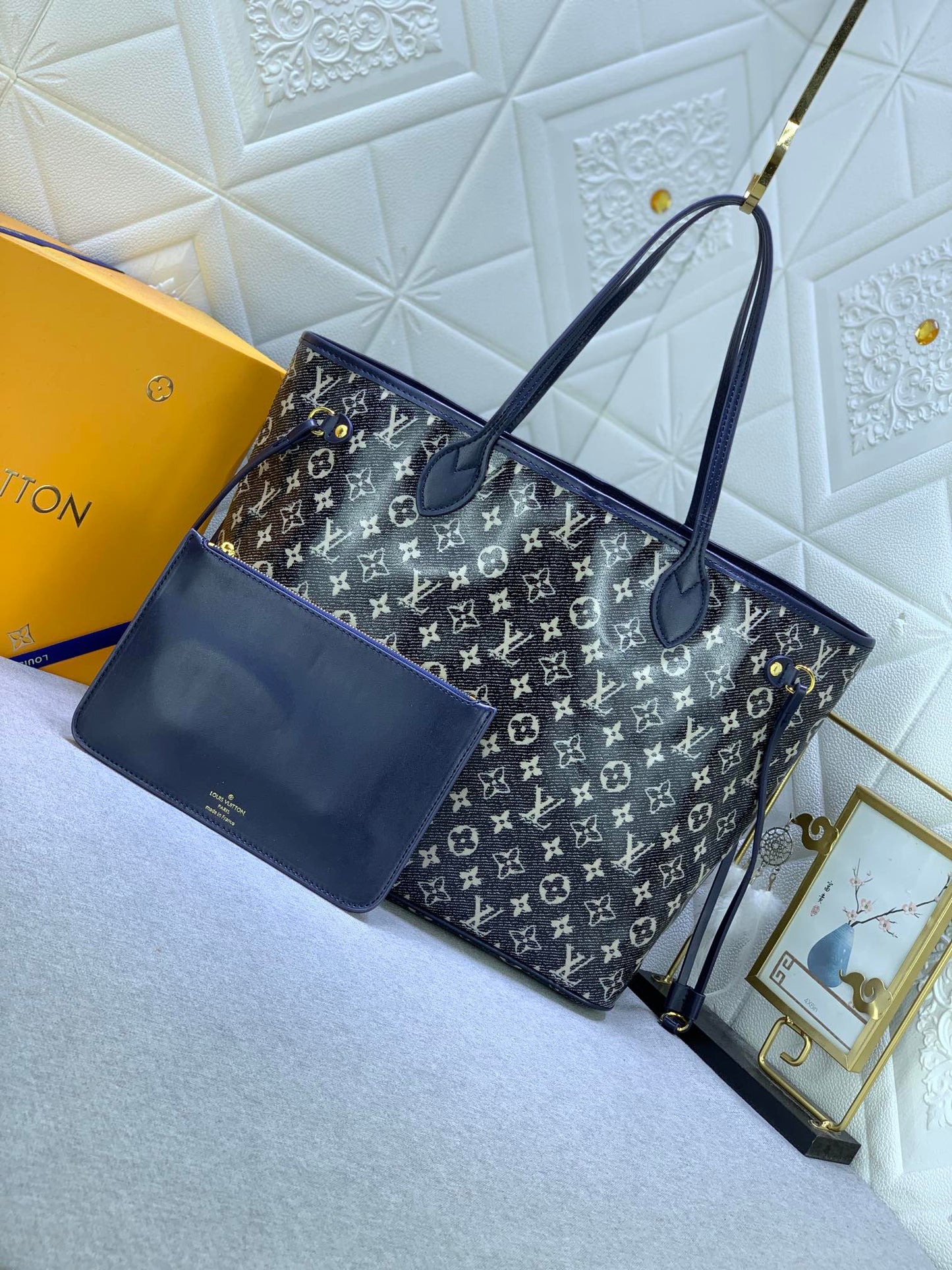 Elite Carryalls