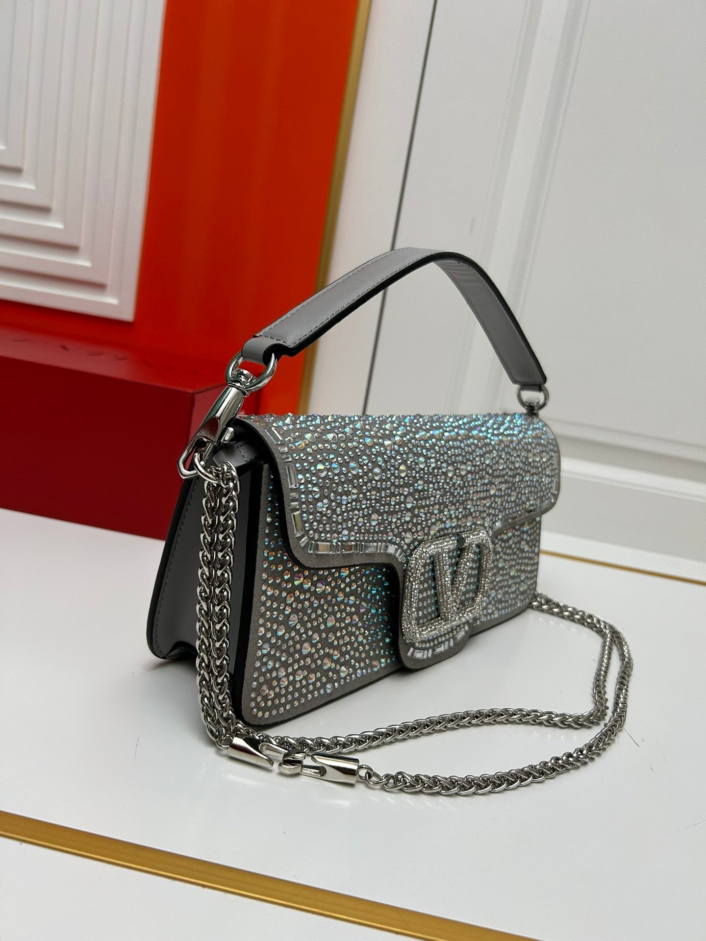 Elite Carryalls