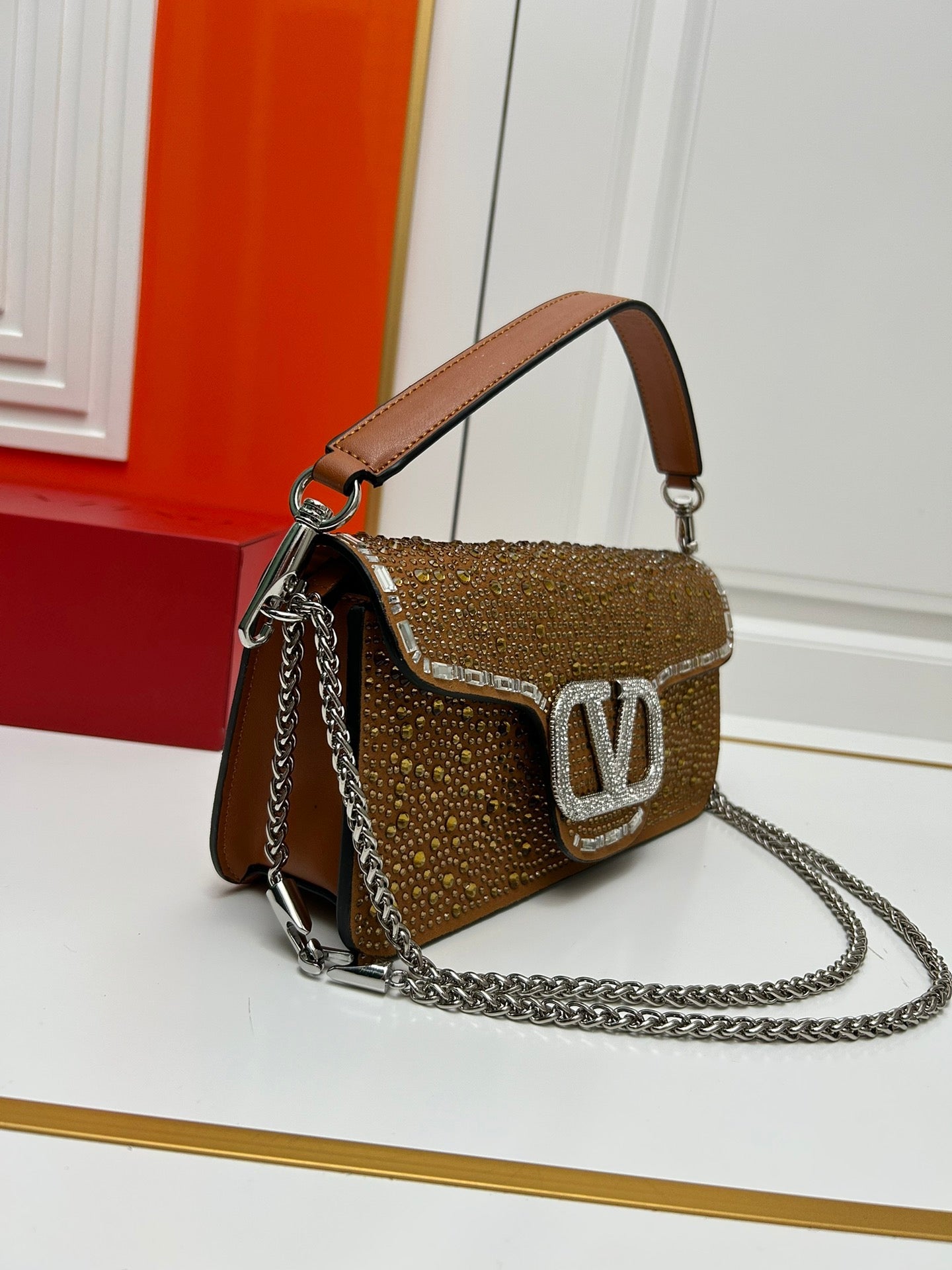 Elite Carryalls