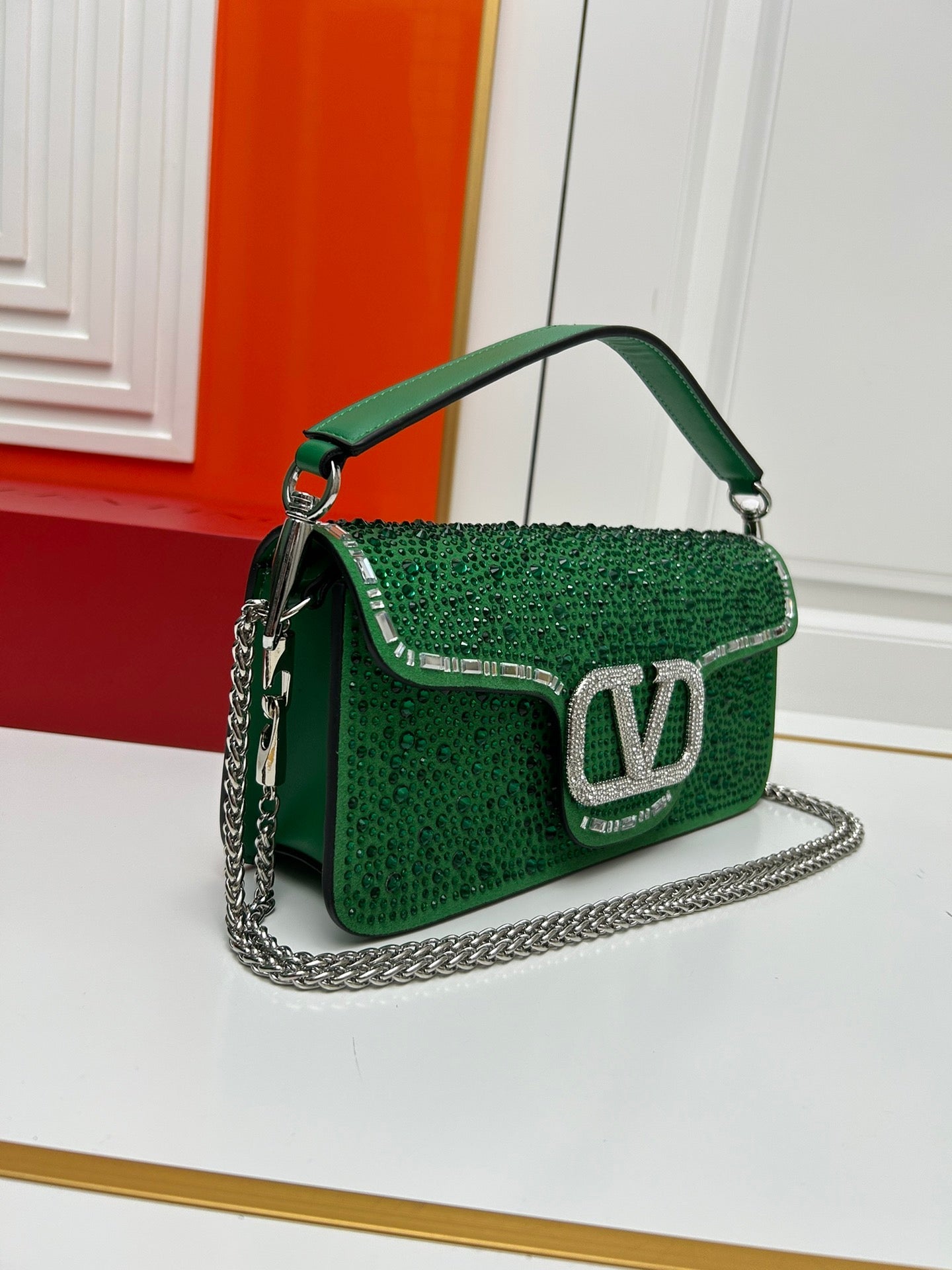 Elite Carryalls