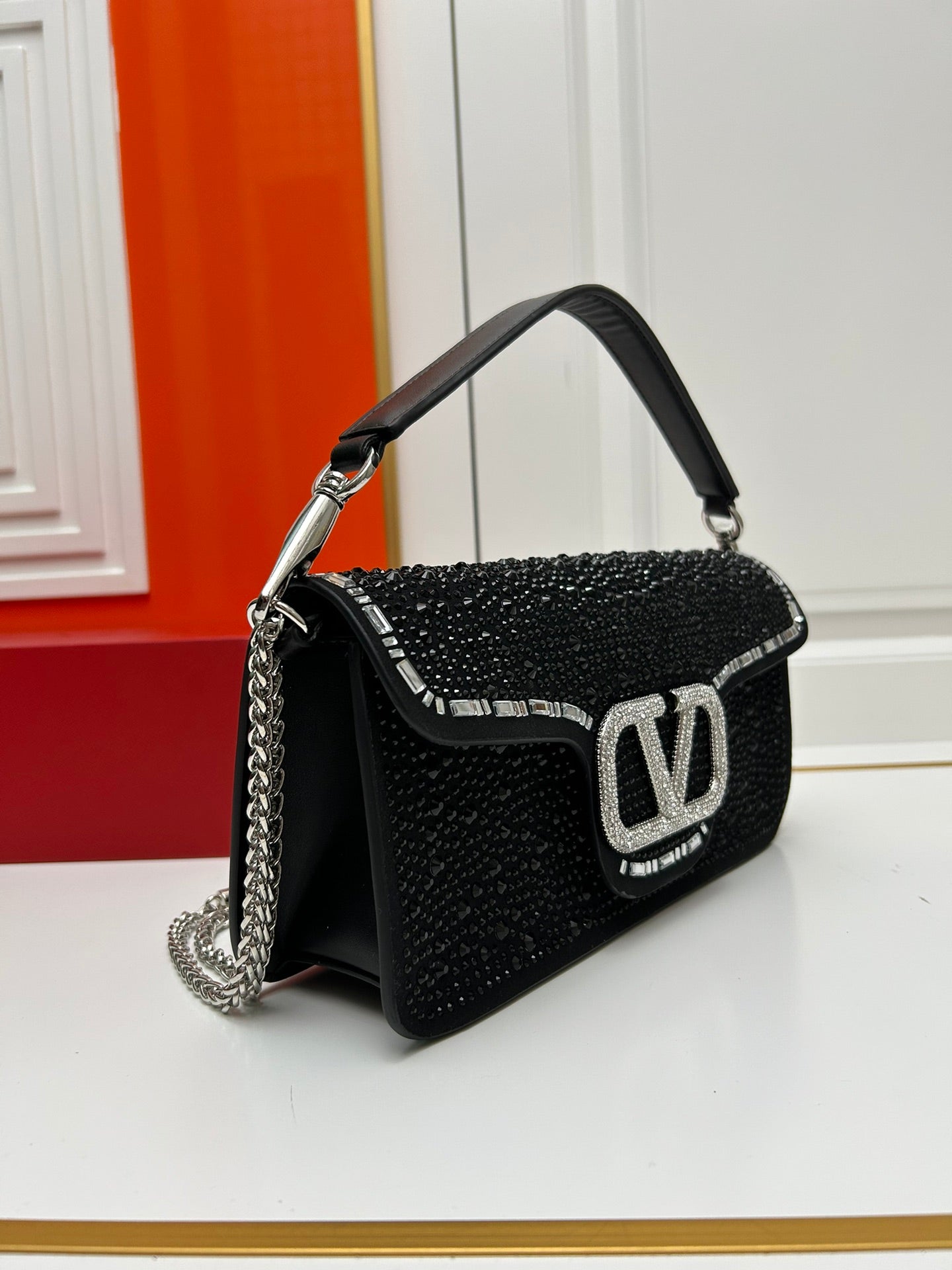 Elite Carryalls