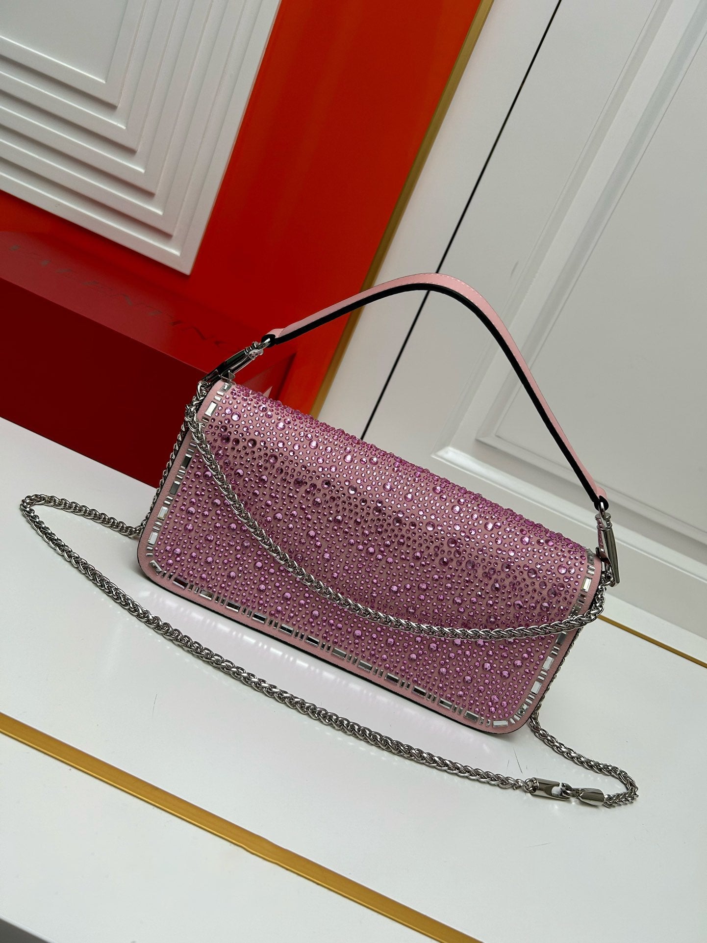 Elite Carryalls