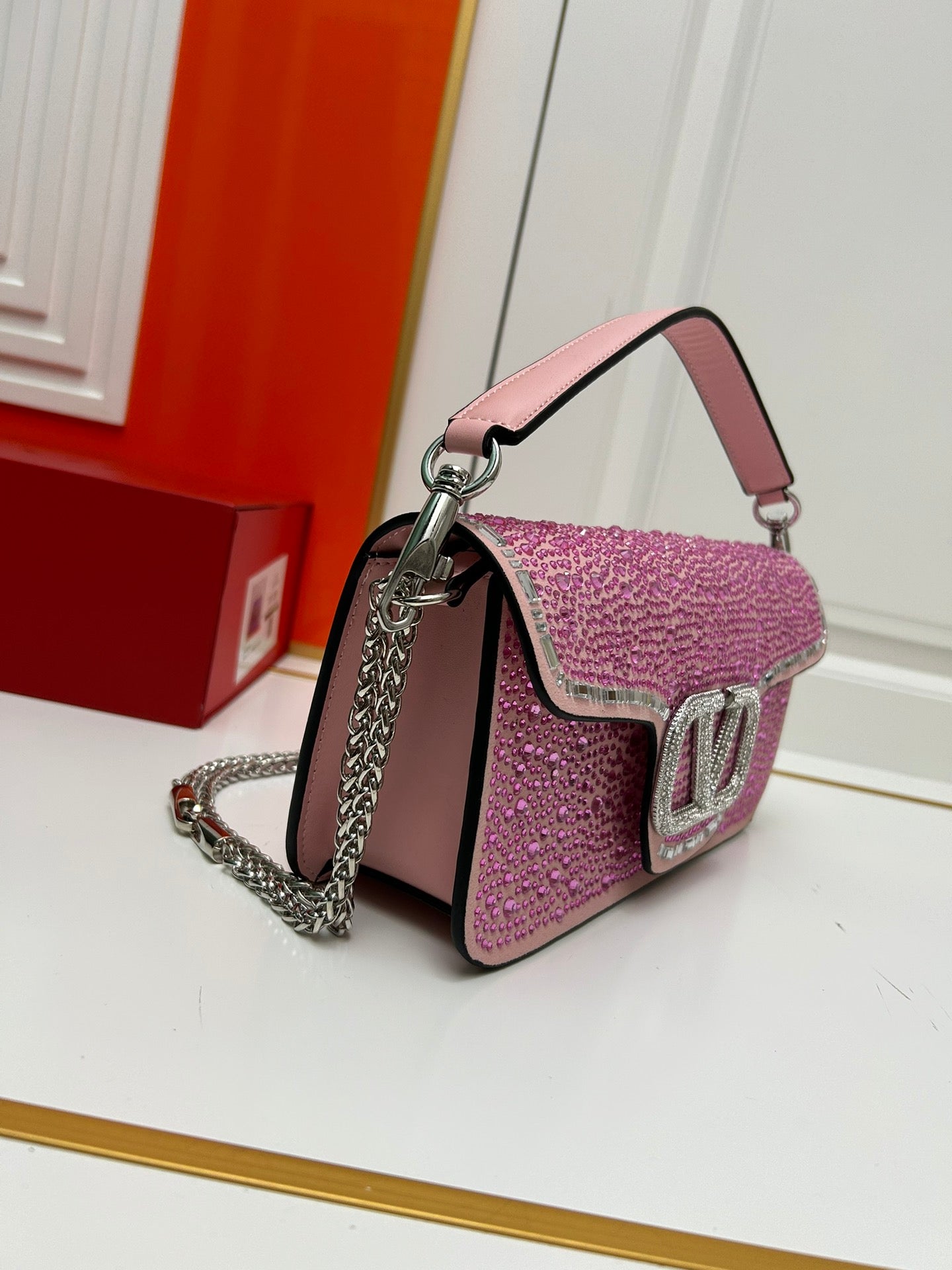 Elite Carryalls