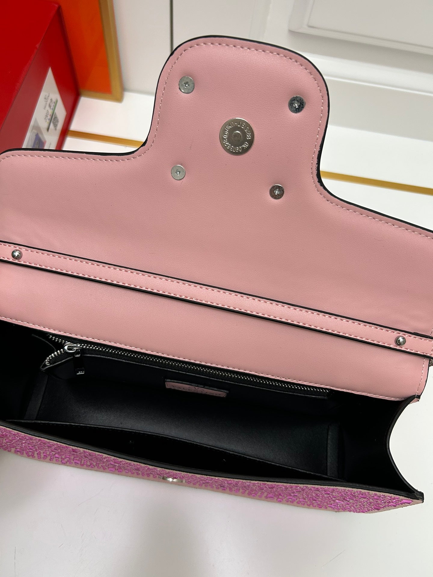 Elite Carryalls