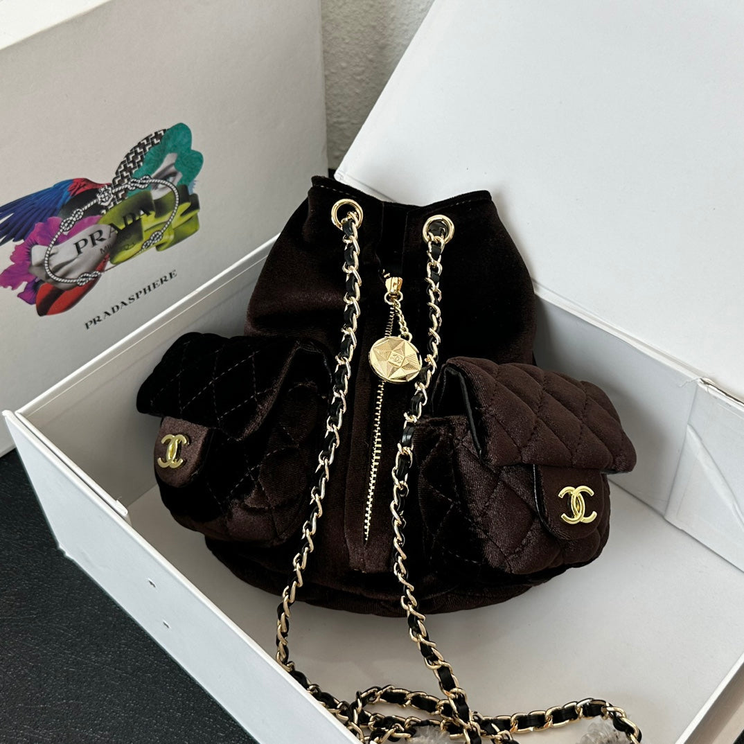 Elite Carryalls