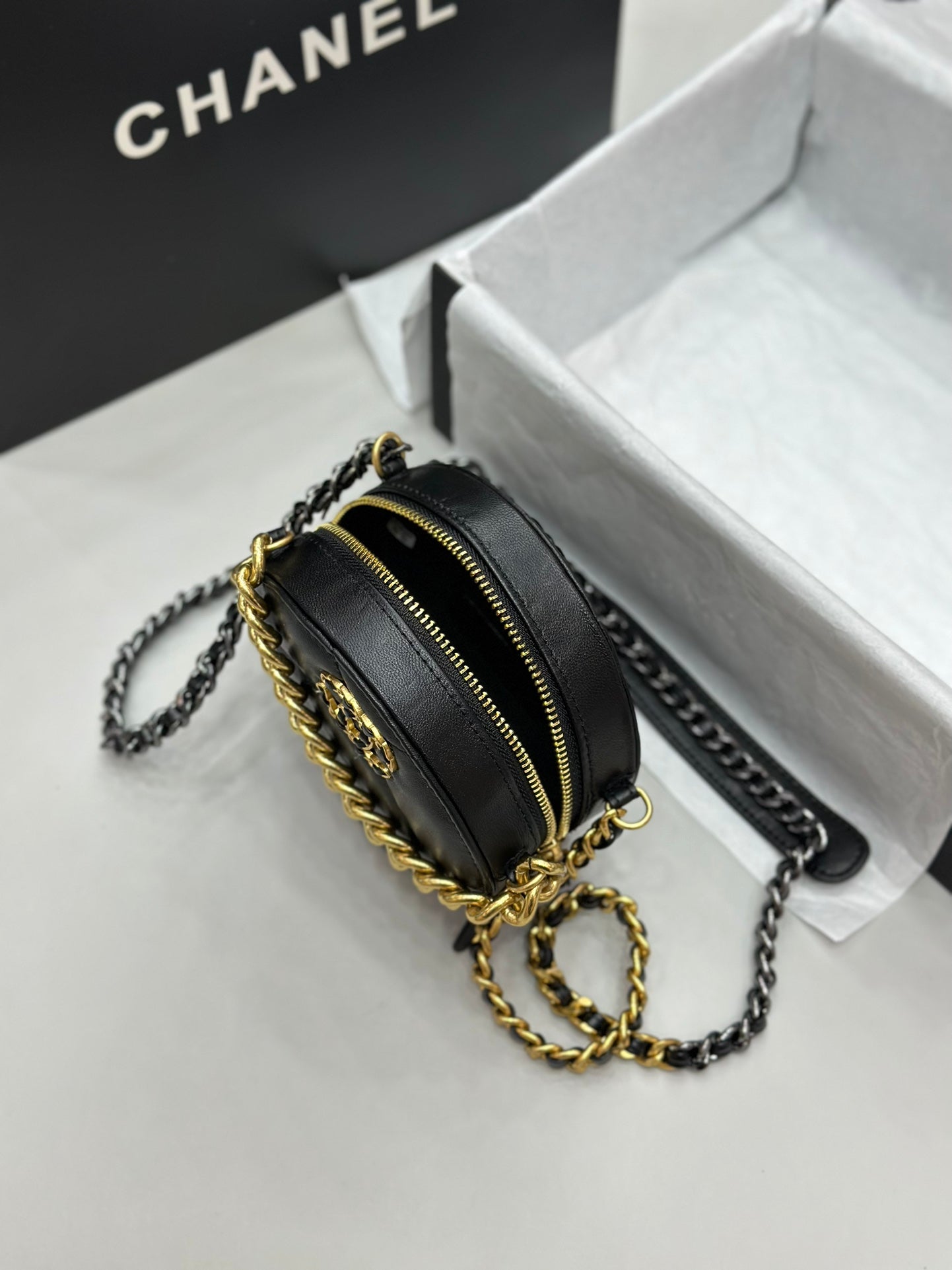 Elite Carryalls