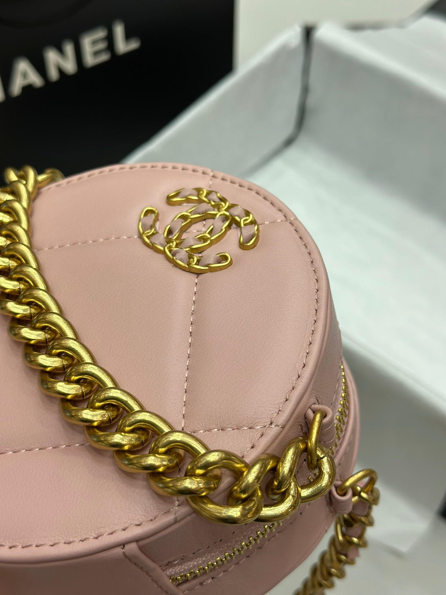 Elite Carryalls