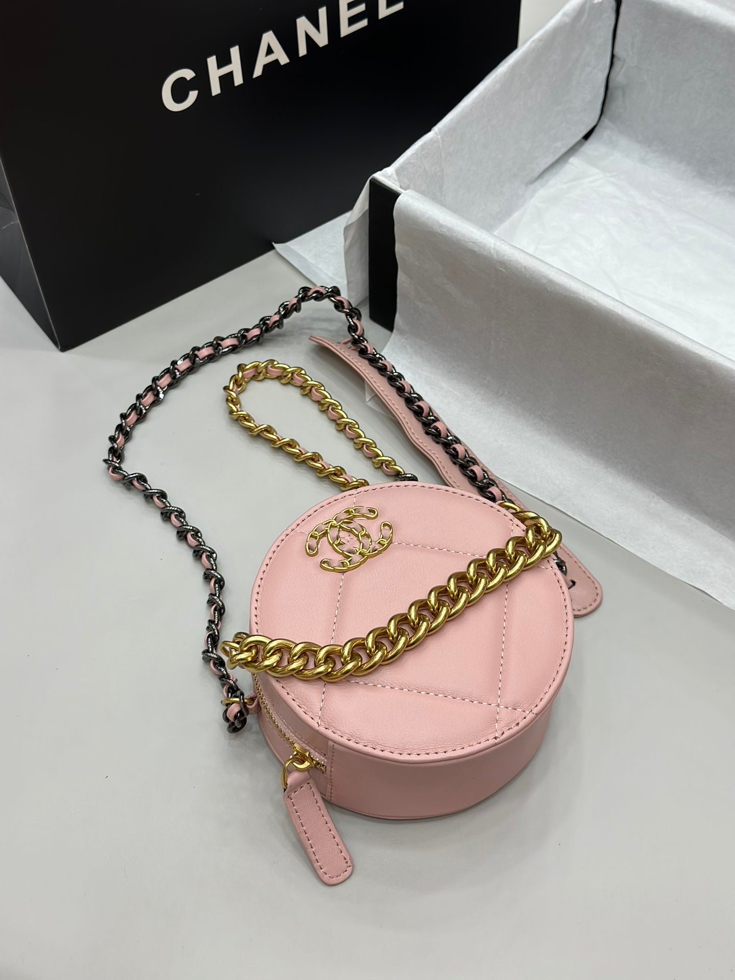 Elite Carryalls