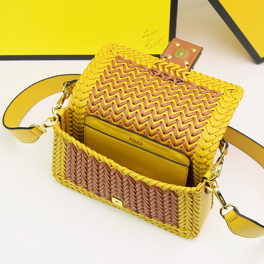 Elite Carryalls