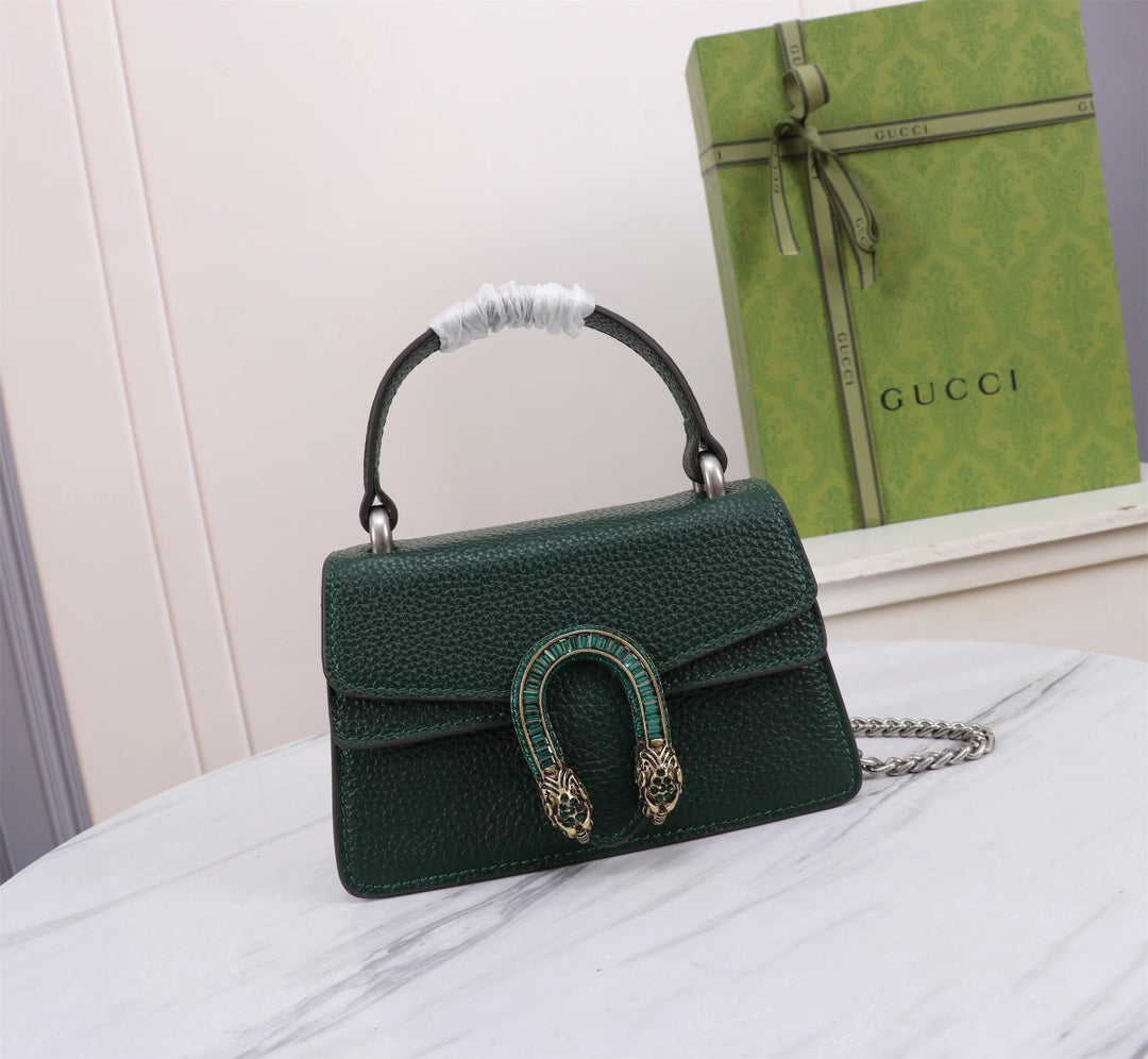 Elite Carryalls