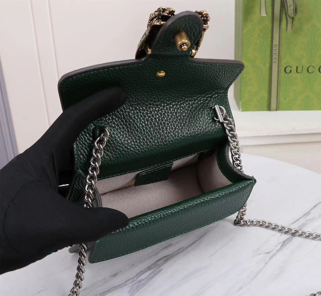 Elite Carryalls