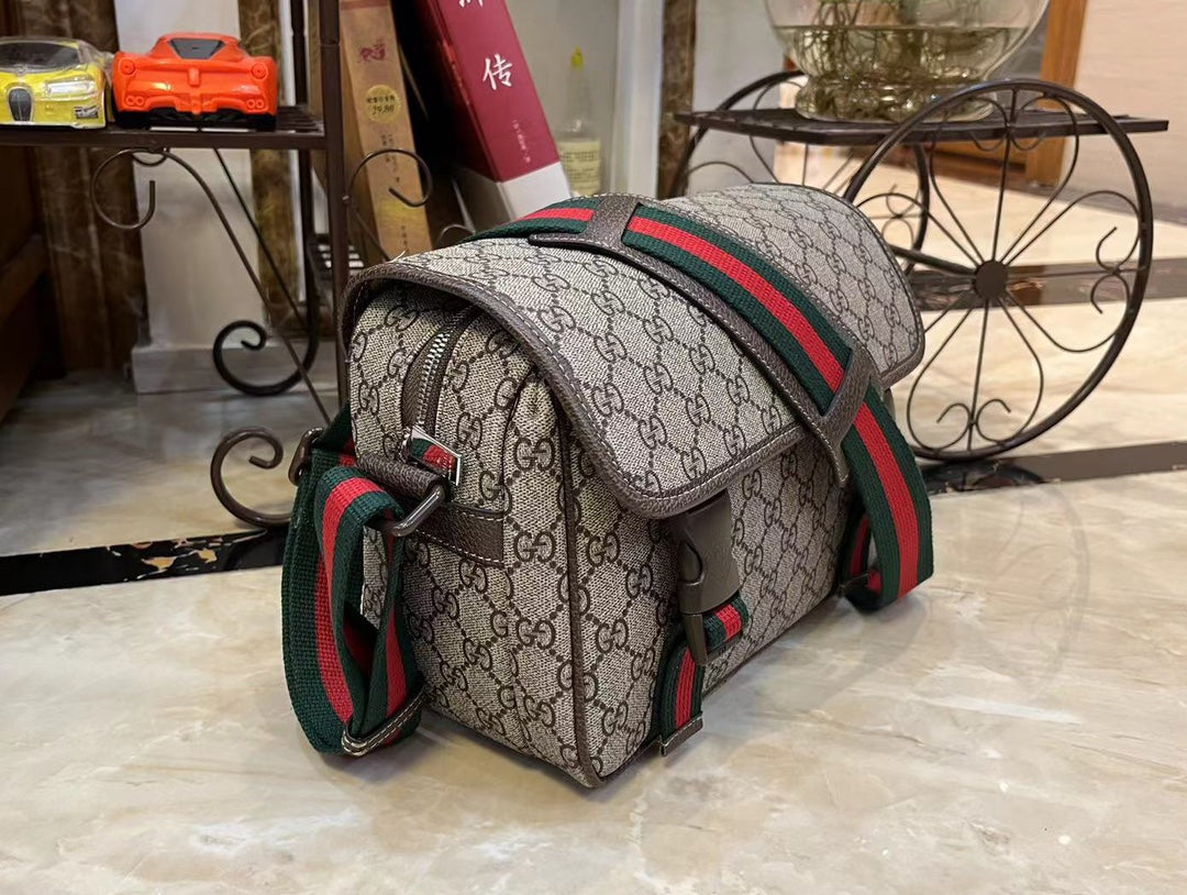 Elite Carryalls