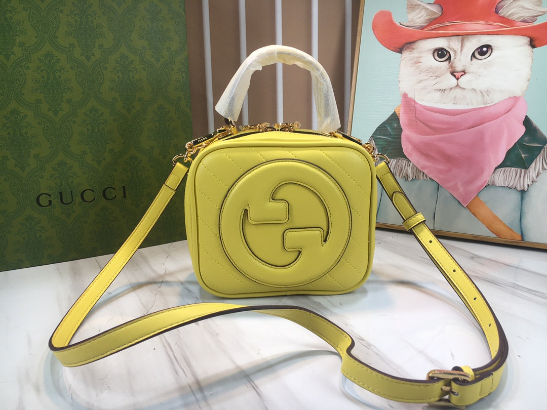 Elite Carryalls