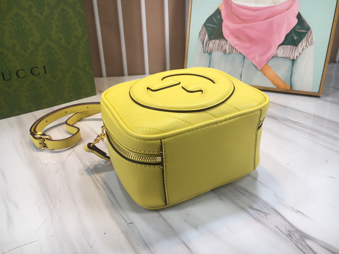 Elite Carryalls