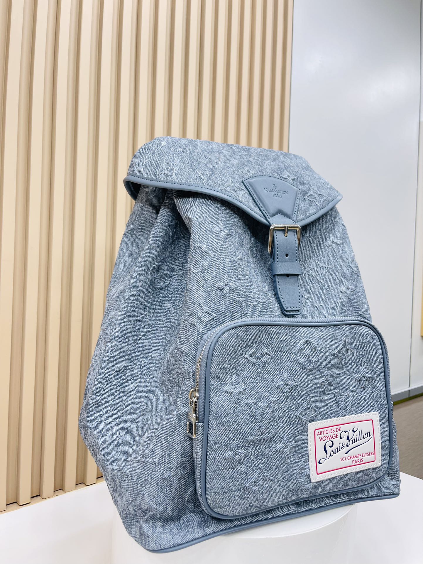 Elite Carryalls