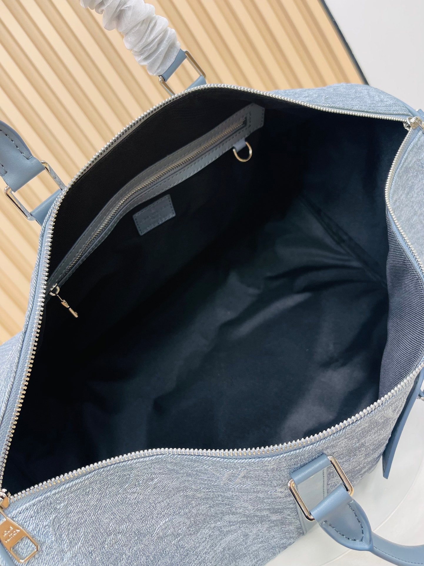Elite Carryalls