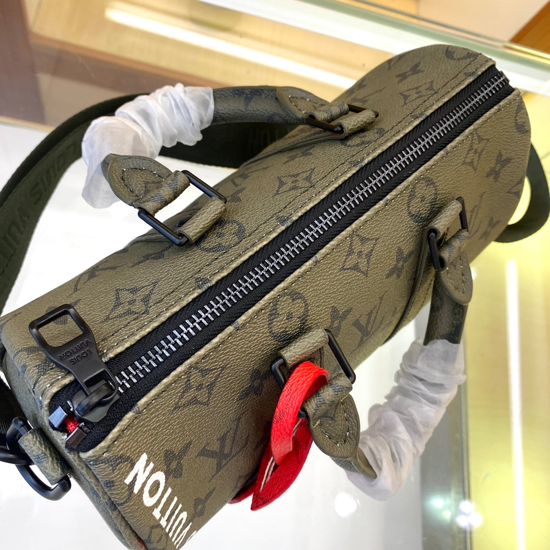 Elite Carryalls