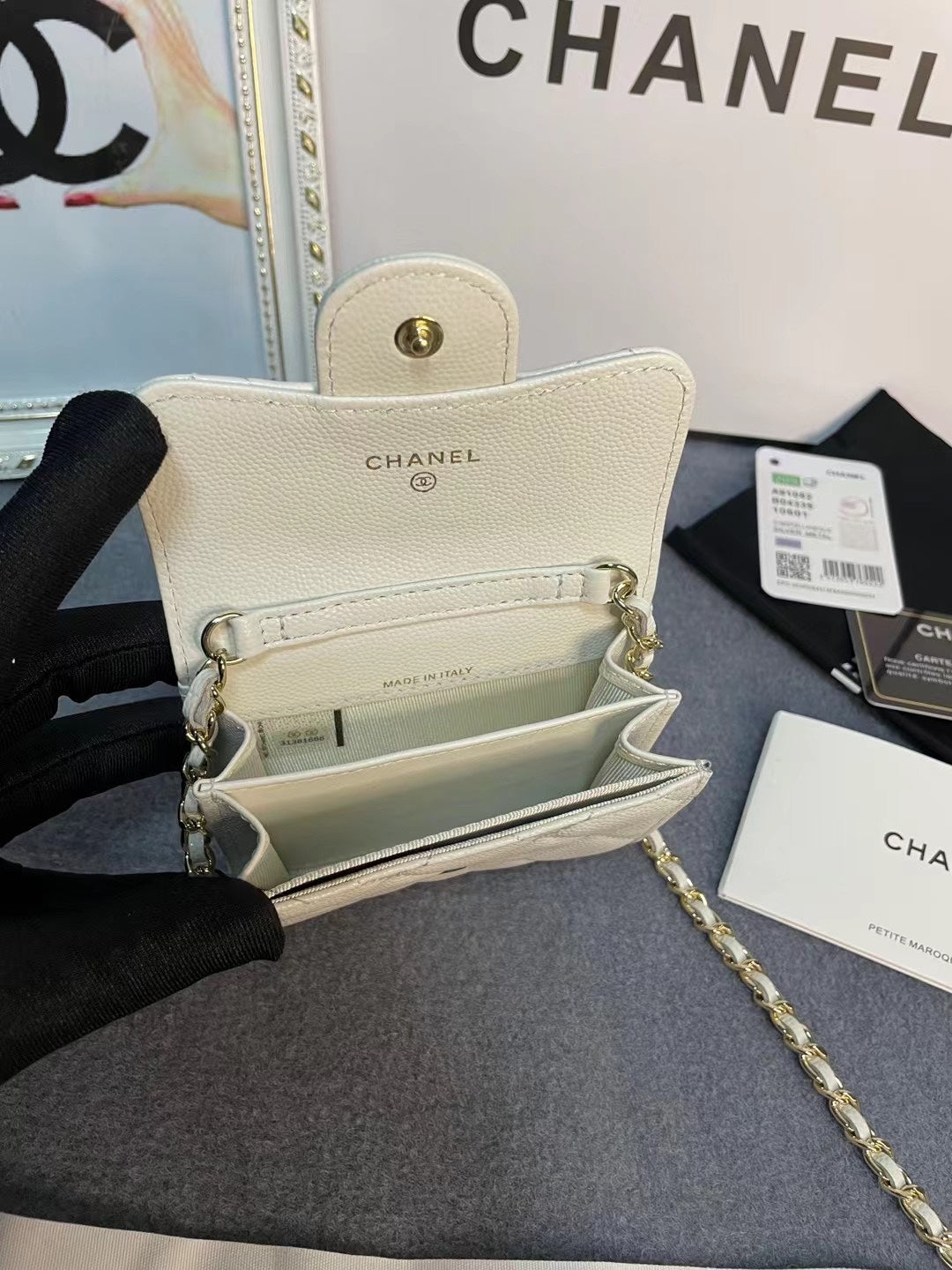 Elite Carryalls