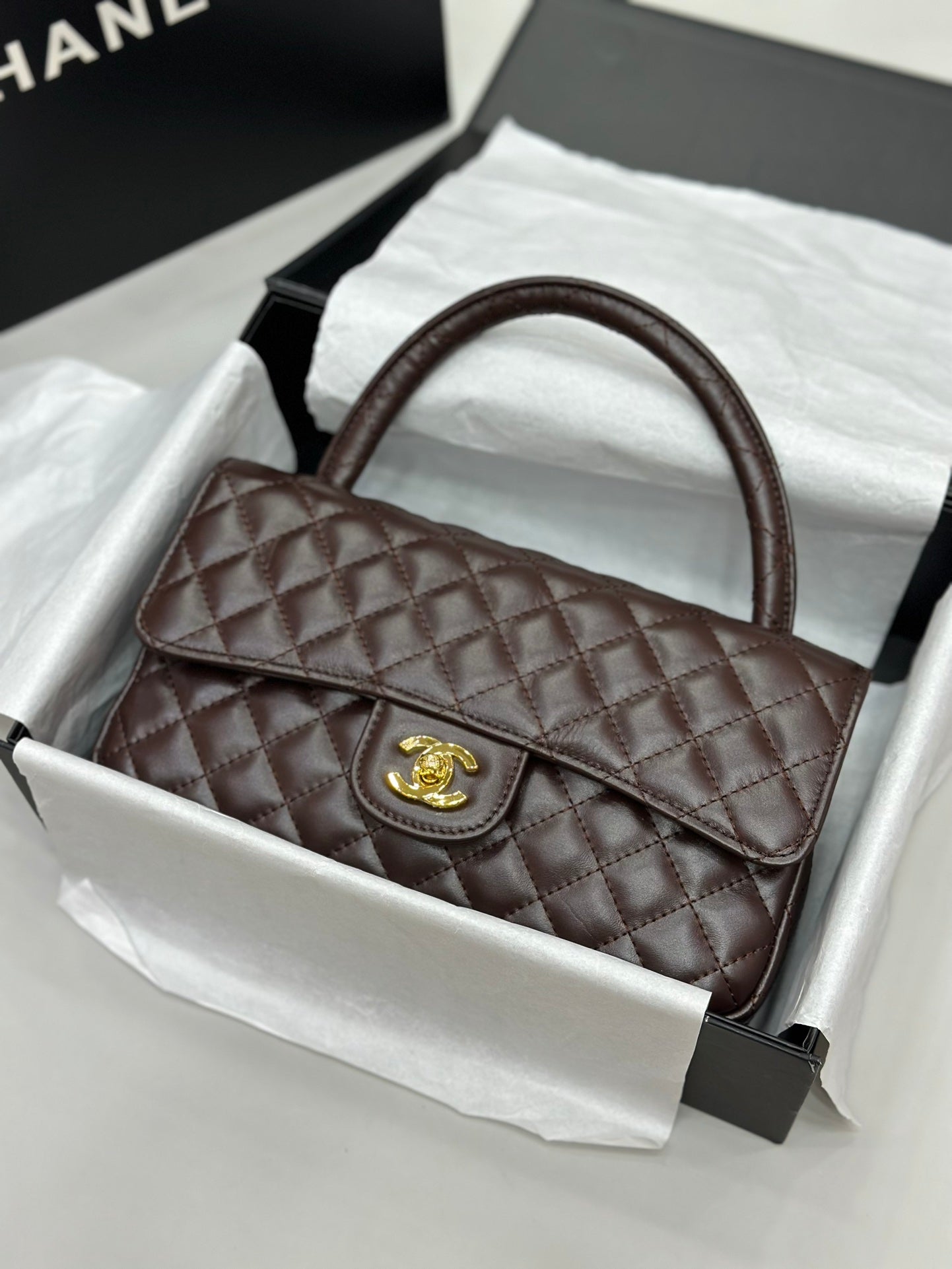 Elite Carryalls