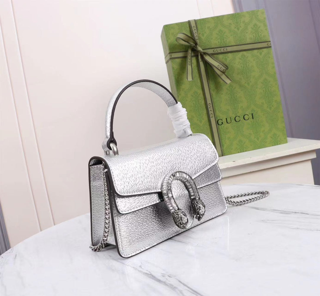 Elite Carryalls