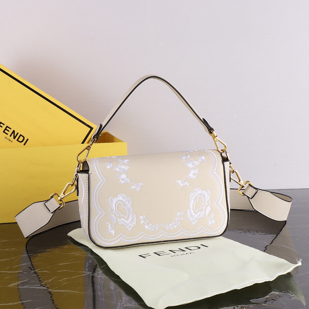 Elite Carryalls