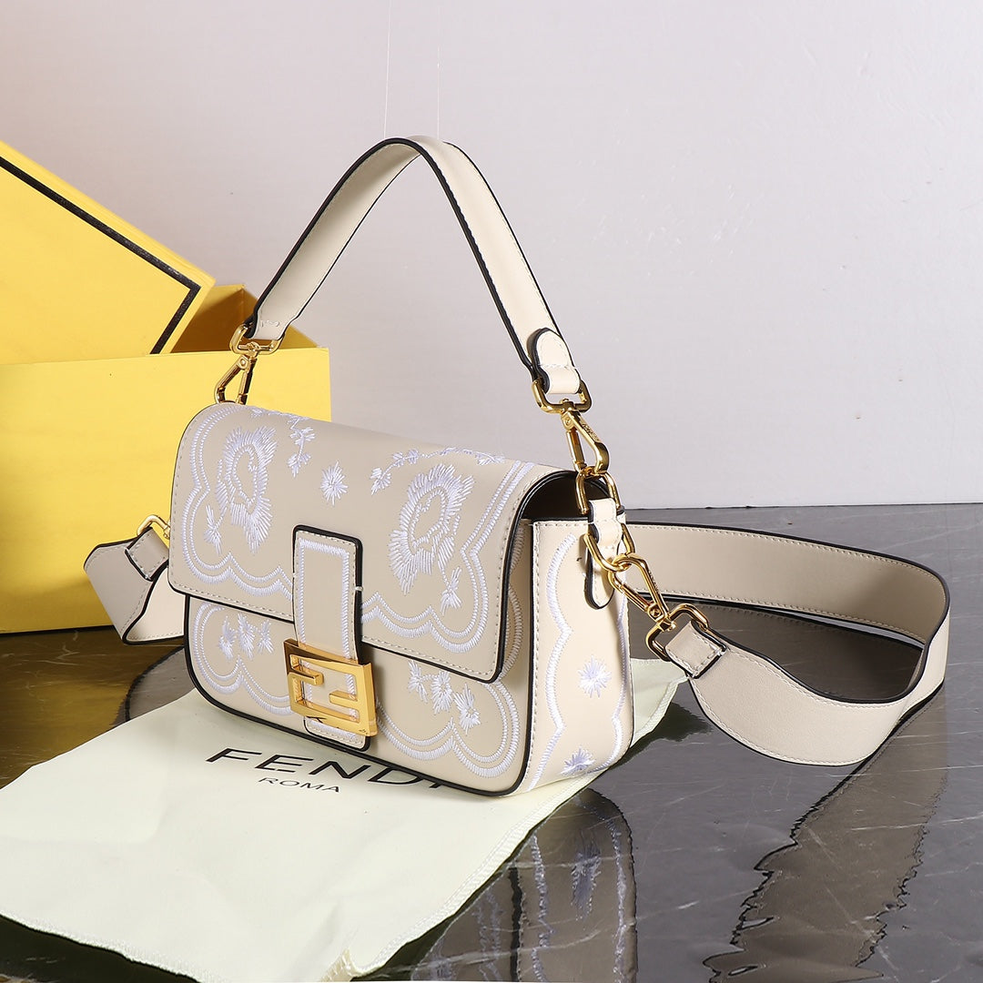 Elite Carryalls