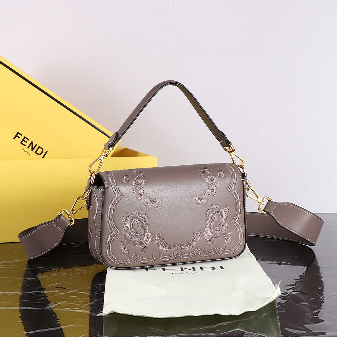 Elite Carryalls