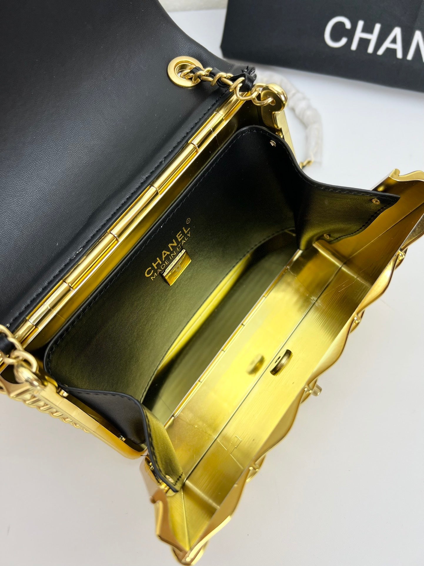 Elite Carryalls