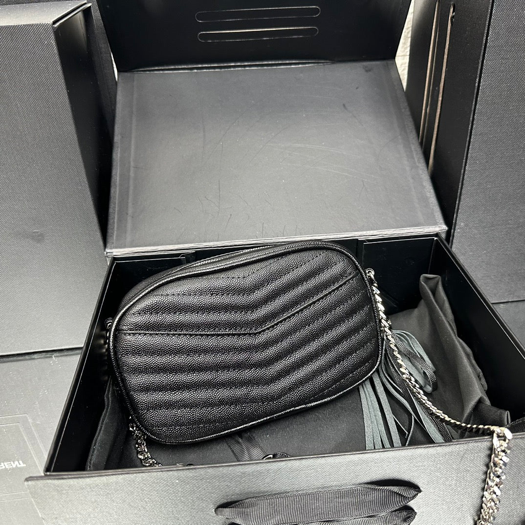 Elite Carryalls