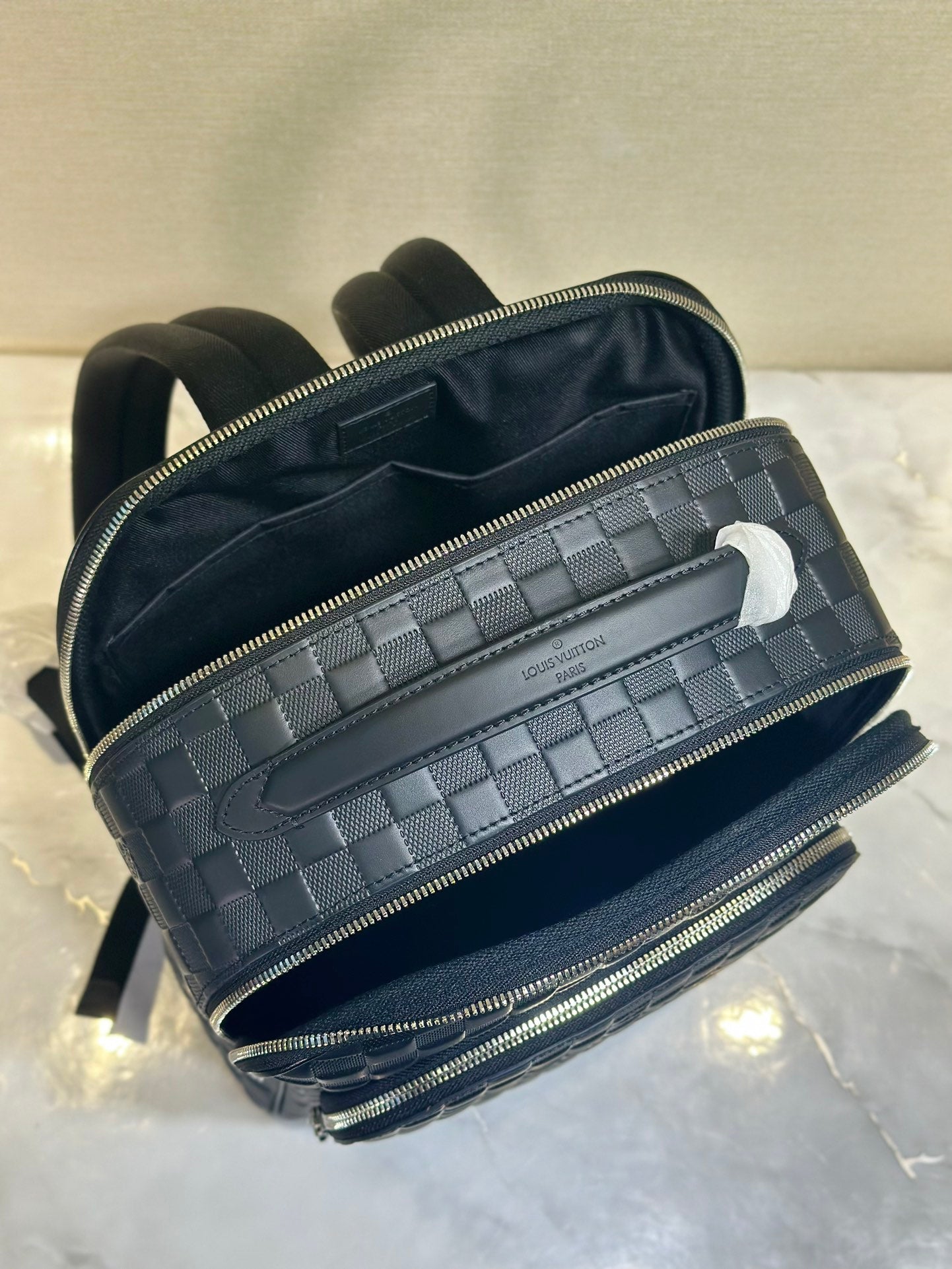 Elite Carryalls