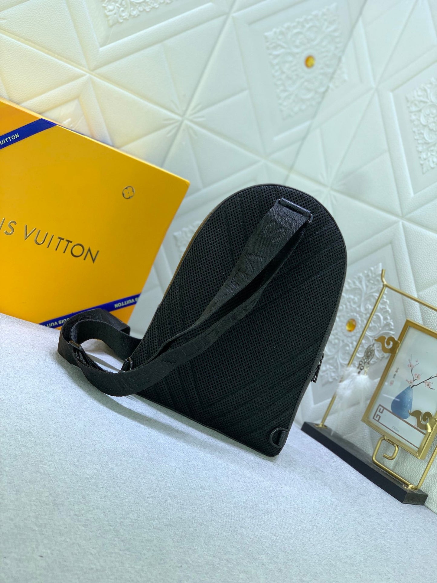Elite Carryalls