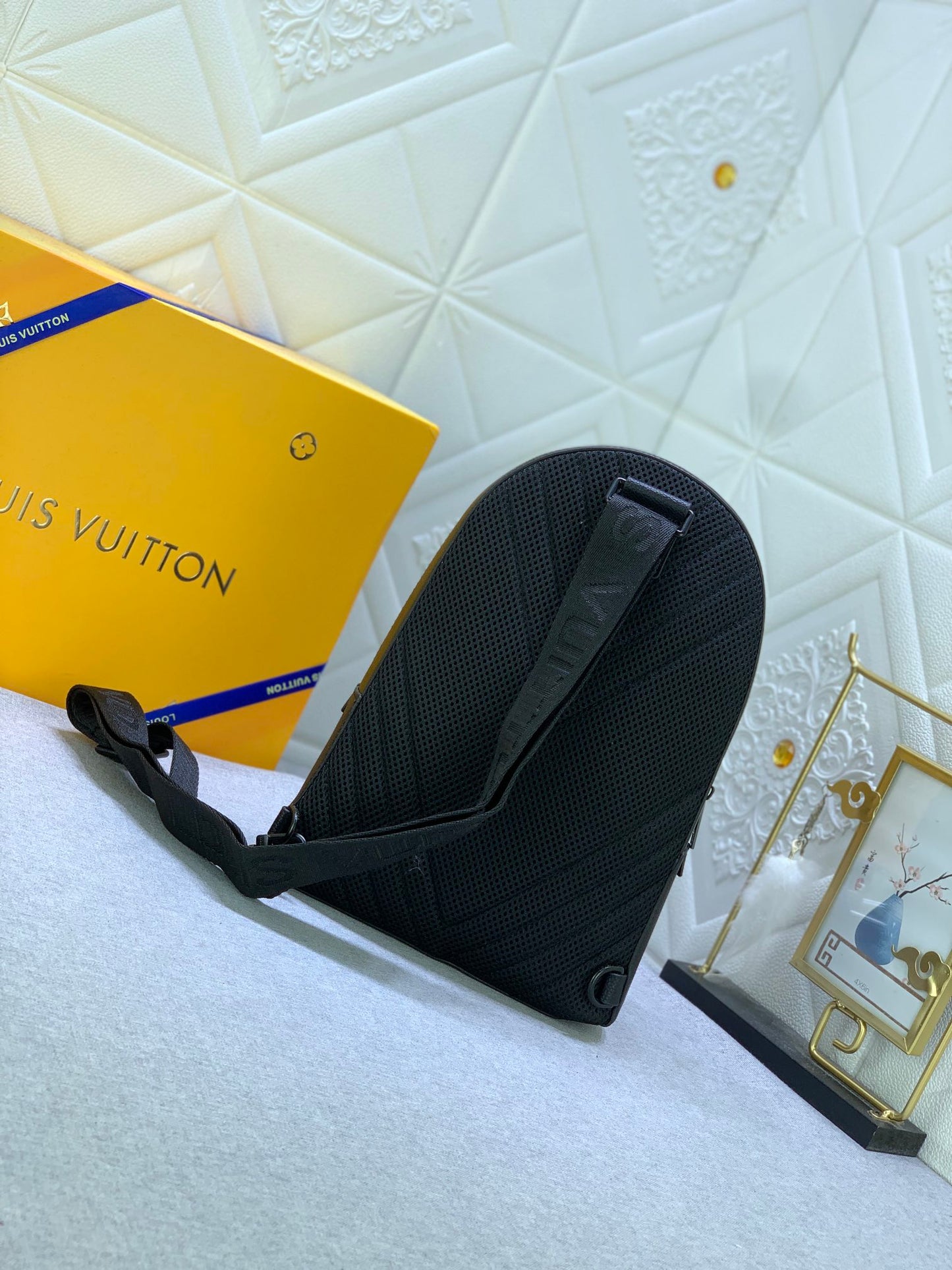 Elite Carryalls