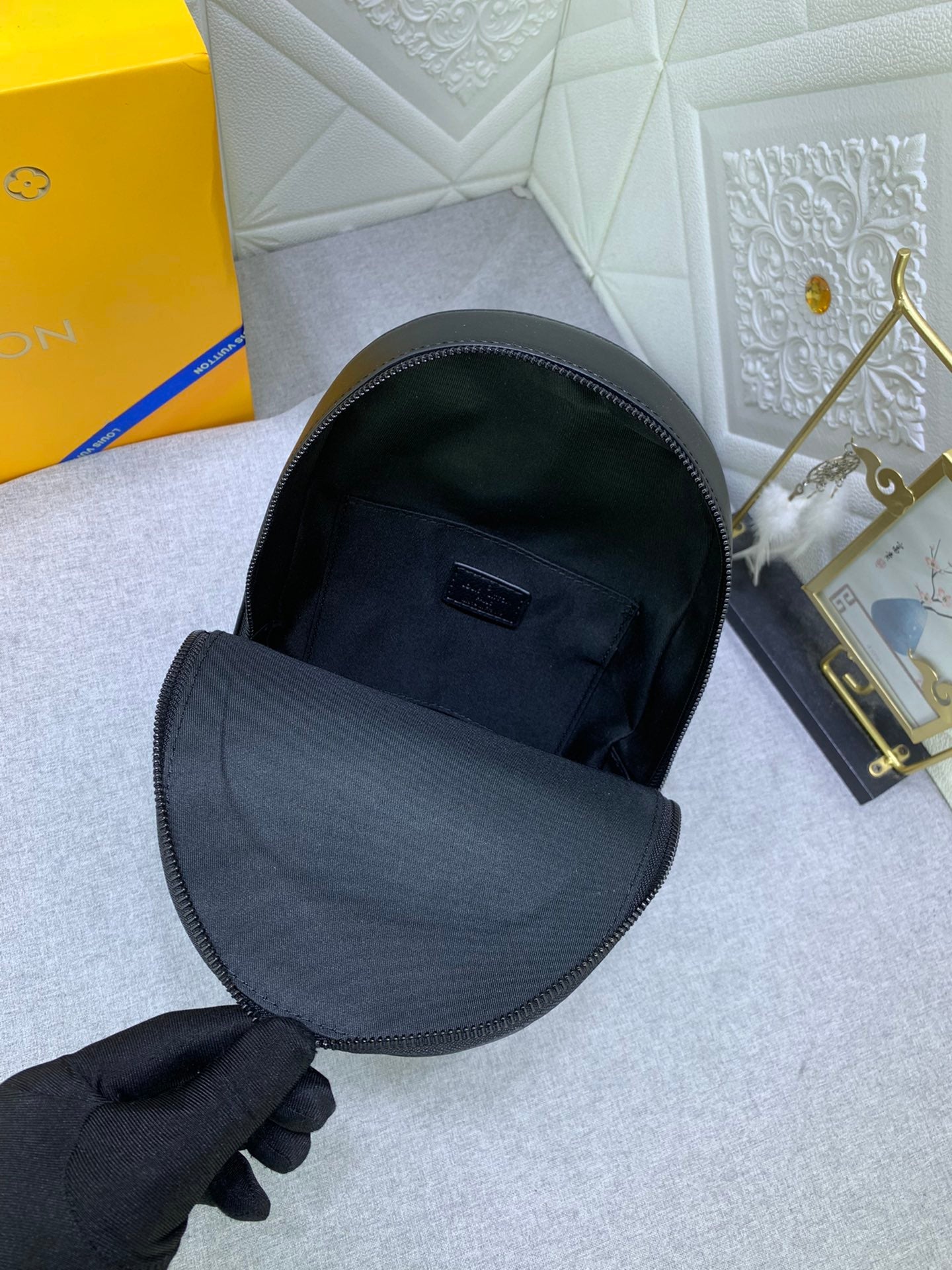 Elite Carryalls