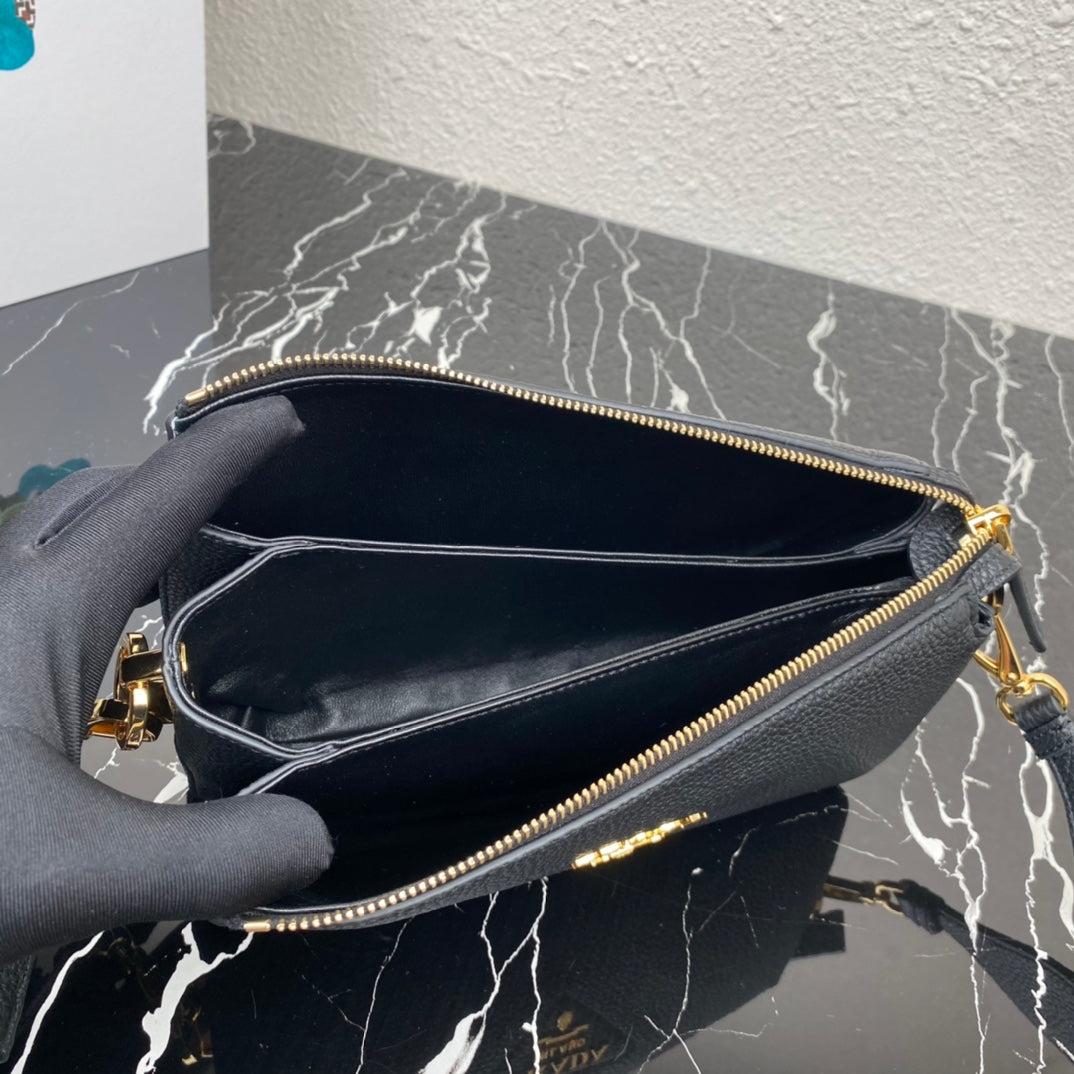 Elite Carryalls