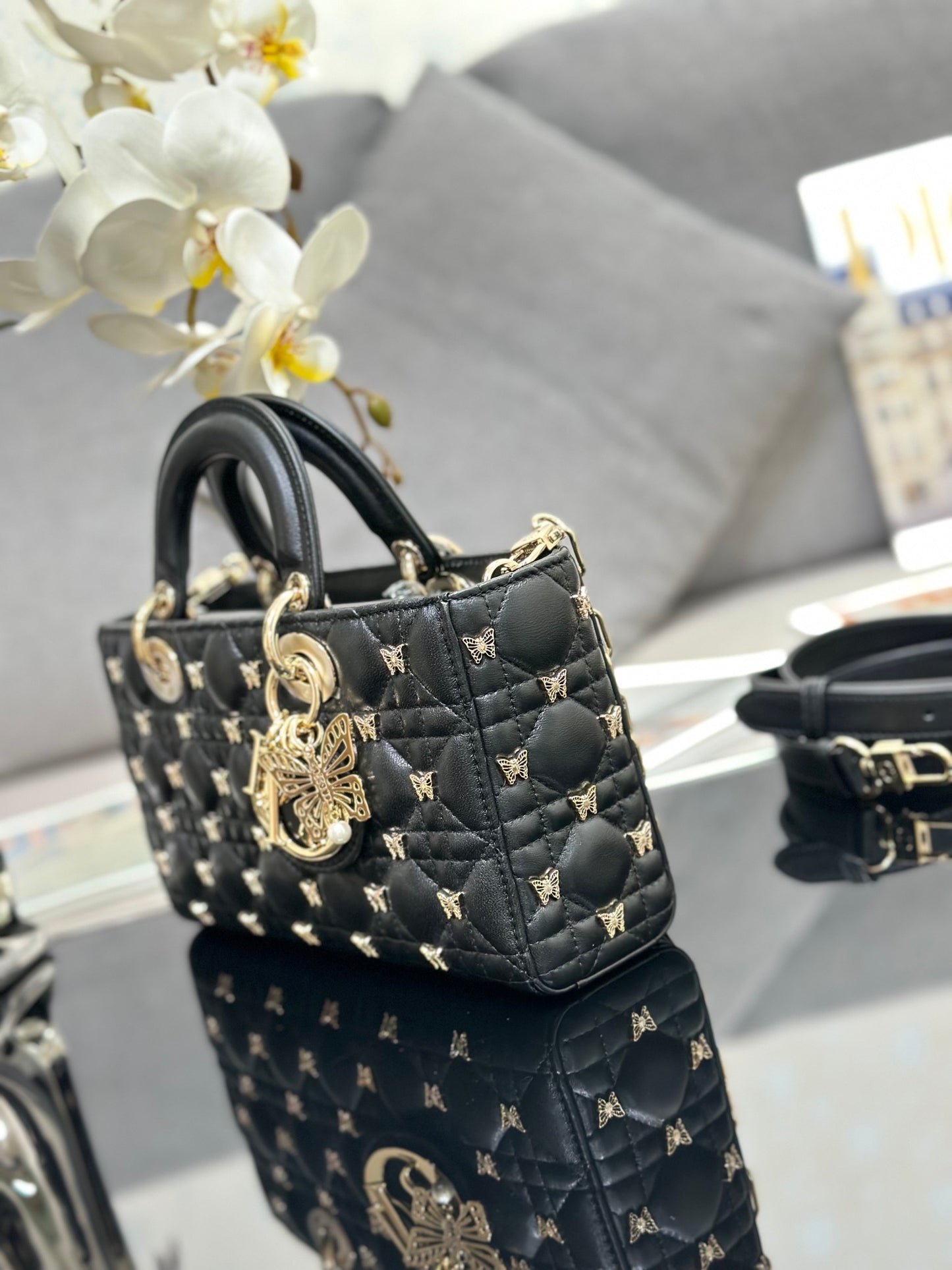 Elite Carryalls
